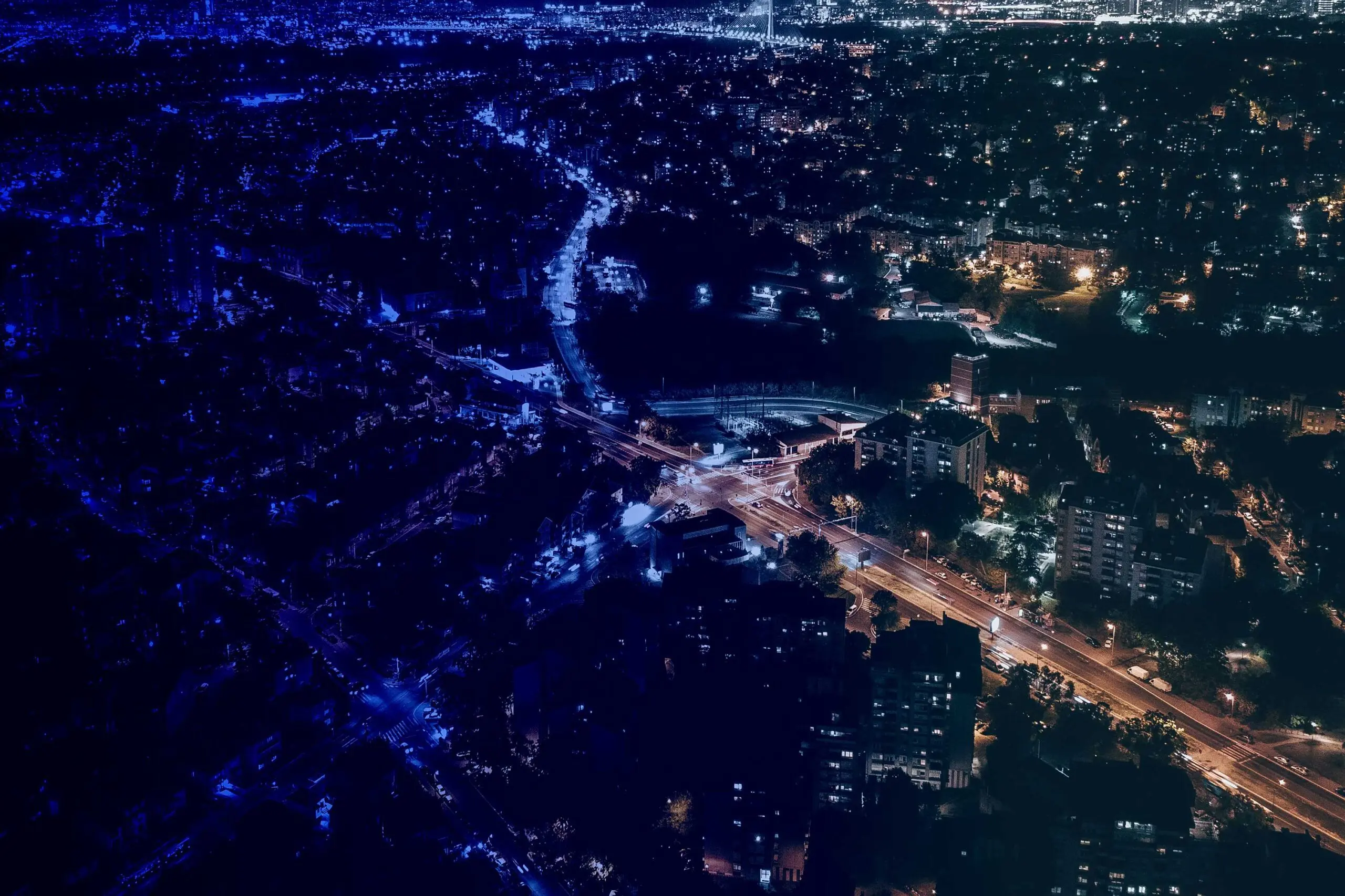 Zippd - an image showing a cityscape with roads and high-rises, to represent urban logistics